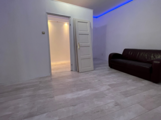 Kiadó 40 m²-eslakásban kialakított iroda V. Kerület (Lipótváros) , Szent István körút: 280'000 Ft