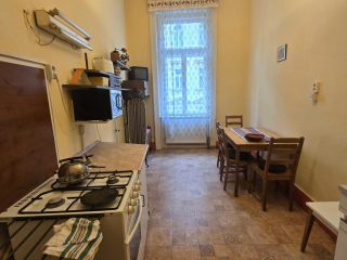 Eladó 82 m²-estársasházi lakás VI. Kerület (1068 irányítószám) , Felső erdősor utca: 96'000'000 Ft