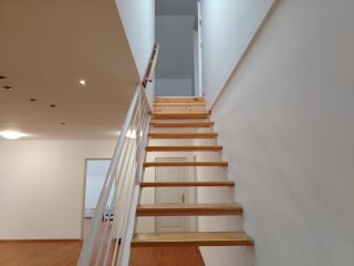 Kiadó 38 m²-esegyéb üzlethelyiség VI. Kerület (Diplomatanegyed) , Bajza utca: 385 EUR