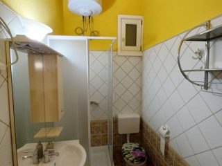 Kiadó 28 m²-estársasházi lakás VI. Kerület (Diplomatanegyed) , Benczúr utca: 190'000 Ft