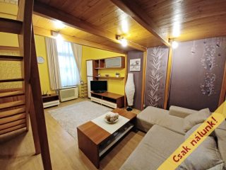 Eladó 28 m²-estársasházi lakás VI. Kerület (Diplomatanegyed) , Kodály Körönd közelében, Benczúr utca: 44'500'000 Ft