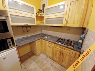 Eladó 28 m²-estársasházi lakás VI. Kerület (Diplomatanegyed) , Kodály Körönd közelében, Benczúr utca: 44'500'000 Ft