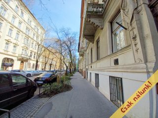 Eladó 28 m²-estársasházi lakás VI. Kerület (Diplomatanegyed) , Kodály Körönd közelében, Benczúr utca: 44'500'000 Ft