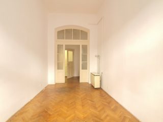 Eladó 71 m²-estársasházi lakás VI. Kerület (Nagykörúton belül) , ANDRÁSSY ÚT mellett: 89'900'000 Ft