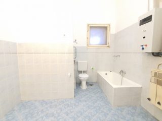 Eladó 71 m²-estársasházi lakás VI. Kerület (Nagykörúton belül) , ANDRÁSSY ÚT mellett: 89'900'000 Ft