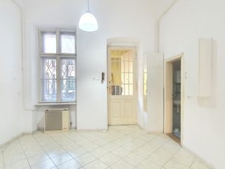 Eladó 71 m²-estársasházi lakás VI. Kerület (Nagykörúton belül) , ANDRÁSSY ÚT mellett: 89'900'000 Ft