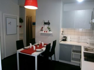 Eladó 84 m²-estársasházi lakás VI. Kerület (Nagykörúton belül) , Weiner Leó utca: 129'500'000 Ft