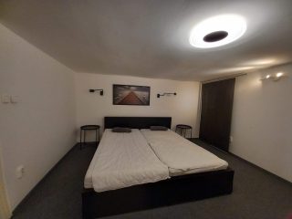 Eladó 29 m²-estársasházi lakás VI. Kerület (Nagykörúton kívül) , Izabella utca: 64'900'000 Ft