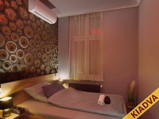 Kiadó 134 m²-estársasházi lakás VI. Kerület (Nagykörúton kívül) , Izabella utca: 750'000 Ft