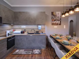 Kiadó 134 m²-estársasházi lakás VI. Kerület (Nagykörúton kívül) , Izabella utca: 750'000 Ft