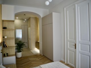 Eladó 77 m²-estársasházi lakás VI. Kerület (Terézváros) , Aradi utca: 154'900'000 Ft