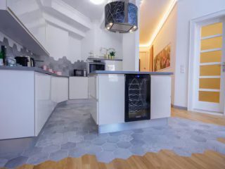 Kiadó 110 m²-estársasházi lakás VI. Kerület (Terézváros) , Bajcsy-Zsilinszky út: 2'100 EUR