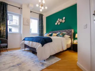 Kiadó 110 m²-estársasházi lakás VI. Kerület (Terézváros) , Bajcsy-Zsilinszky út: 2'100 EUR