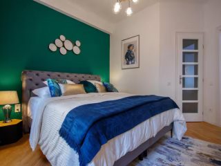 Kiadó 110 m²-estársasházi lakás VI. Kerület (Terézváros) , Bajcsy-Zsilinszky út: 2'100 EUR