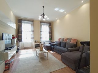 Eladó 82 m²-estársasházi lakás VI. Kerület (Terézváros) , Felső erdősor utca: 129'900'000 Ft