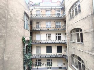 Eladó 49 m²-estársasházi lakás VI. Kerület (Terézváros) , Király utca: 79'500'000 Ft