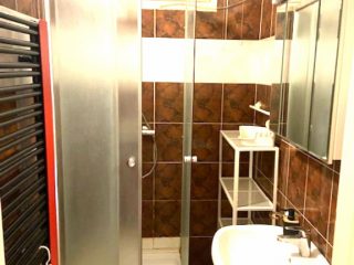 Kiadó 63 m²-estársasházi lakás VI. Kerület (Terézváros) , Podmaniczky utca: 200'000 Ft