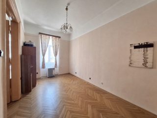 Eladó 70 m²-estársasházi lakás VI. Kerület (Terézváros) , Vörösmarty utca: 98'000'000 Ft