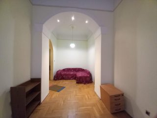 Eladó 65 m²-estársasházi lakás VII. Kerület (Belső-Erzsébetváros) , Akácfa utca: 79'900'000 Ft