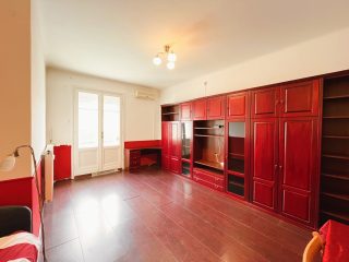 Kiadó 32 m²-estársasházi lakás VII. Kerület (Belső-Erzsébetváros) , Deák tér mellett: 240'000 Ft