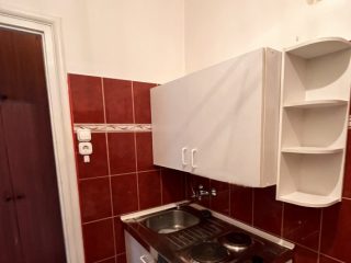 Kiadó 32 m²-estársasházi lakás VII. Kerület (Belső-Erzsébetváros) , Deák tér mellett: 240'000 Ft