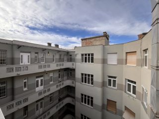 Kiadó 32 m²-estársasházi lakás VII. Kerület (Belső-Erzsébetváros) , Deák tér mellett: 240'000 Ft