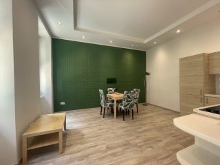 Eladó 36 m²-estársasházi lakás VII. Kerület (Belső-Erzsébetváros) , Hársfa utca: 79'900'000 Ft