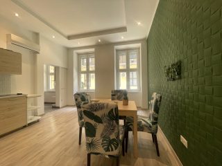 Eladó 36 m²-estársasházi lakás VII. Kerület (Belső-Erzsébetváros) , Hársfa utca: 79'900'000 Ft