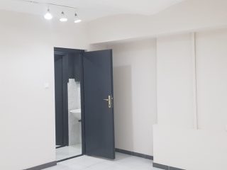 Eladó 74 m²-esüzlethelyiség utcai bejárattal VII. Kerület (Középső-Erzsébetváros) , ALMÁSSY TÉR: 29'800'000 Ft