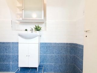 Eladó 62 m²-esüzlethelyiség utcai bejárattal VII. Kerület (Középső-Erzsébetváros) , BARCSAY utca: 43'000'000 Ft