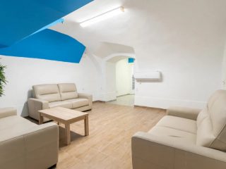 Eladó 62 m²-esüzlethelyiség utcai bejárattal VII. Kerület (Középső-Erzsébetváros) , BARCSAY utca: 43'000'000 Ft