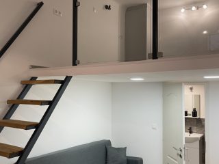 Eladó 36 m²-estársasházi lakás VII. Kerület (Középső-Erzsébetváros) , Dembinszky út közelében: 53'600'000 Ft