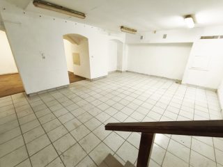 Eladó 73 m²-esüzlethelyiség utcai bejárattal VII. Kerület (Középső-Erzsébetváros) , Erzsébetváros: 39'900'000 Ft