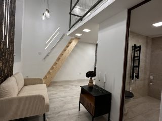 Eladó 26 m²-estársasházi lakás VII. Kerület (Középső-Erzsébetváros) , Keleti pu környékén: 39'500'000 Ft