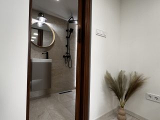 Eladó 26 m²-estársasházi lakás VII. Kerület (Középső-Erzsébetváros) , Keleti pu környékén: 38'000'000 Ft