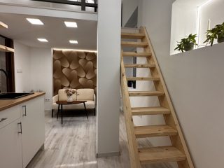 Eladó 31 m²-estársasházi lakás VII. Kerület (Középső-Erzsébetváros) , Nefelejcs utca környékén: 41'700'000 Ft