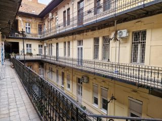 Eladó 62 m²-estársasházi lakás VII. Kerület (Középső-Erzsébetváros) , Rottenbiller utca közelébe: 89'900'000 Ft