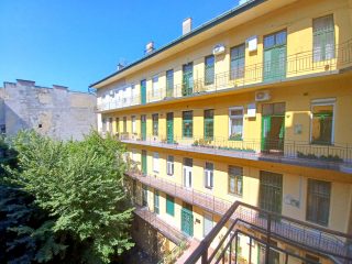 Eladó 82 m²-estársasházi lakás VII. Kerület (Ligetváros) , Kertre néző, Városligetnél Dembinszky utca: 113'900'000 Ft