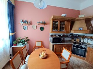 Eladó 82 m²-estársasházi lakás VII. Kerület (Ligetváros) , Kertre néző, Városligetnél Dembinszky utca: 113'900'000 Ft