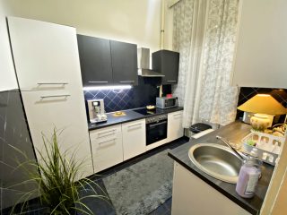 Eladó 68 m²-estársasházi lakás VII. Kerület (Nagykörúton belül) , Dohány-Kazinczy sarok: 95'500'000 Ft