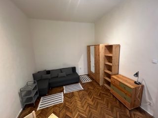 Kiadó 25 m²-estársasházi lakás VII. Kerület (Nagykörúton belül) , Klauzál utca: 180'000 Ft