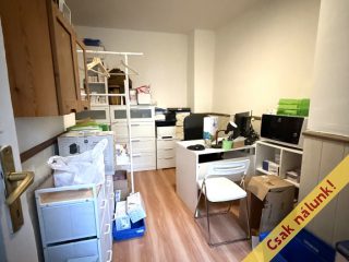 Eladó 12 m²-estársasházi lakás VII. Kerület (Nagykörúton belül) , Madách Imre út: 27'000'000 Ft