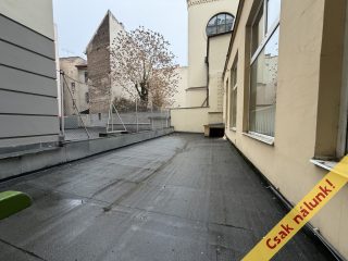 Eladó 12 m²-estársasházi lakás VII. Kerület (Nagykörúton belül) , Madách Imre út: 27'000'000 Ft