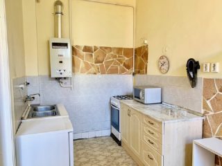 Kiadó 50 m²-estársasházi lakás VII. Kerület (Nagykörúton belül) , Nyár utca: 200'000 Ft