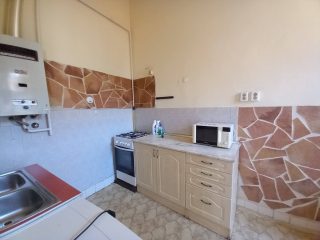 Kiadó 50 m²-estársasházi lakás VII. Kerület (Nagykörúton belül) , Nyár utca: 200'000 Ft
