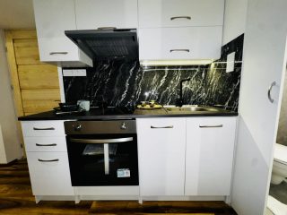 Eladó 38 m²-estársasházi lakás VII. Kerület (Nagykörúton kívül) , Blaha Lujza tér közelében: 38'600'000 Ft