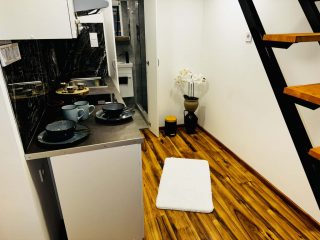 Eladó 38 m²-estársasházi lakás VII. Kerület (Nagykörúton kívül) , Blaha Lujza tér közelében: 38'600'000 Ft