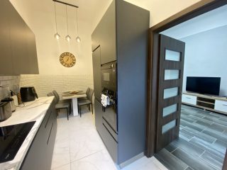 Eladó 62 m²-estársasházi lakás VII. Kerület (Nagykörúton kívül) , Zsinagógával szemben: 89'000'000 Ft