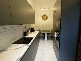 Eladó 62 m²-estársasházi lakás VII. Kerület (Nagykörúton kívül) , Zsinagógával szemben: 89'000'000 Ft