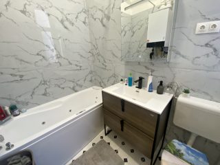 Eladó 62 m²-estársasházi lakás VII. Kerület (Nagykörúton kívül) , Zsinagógával szemben: 89'000'000 Ft